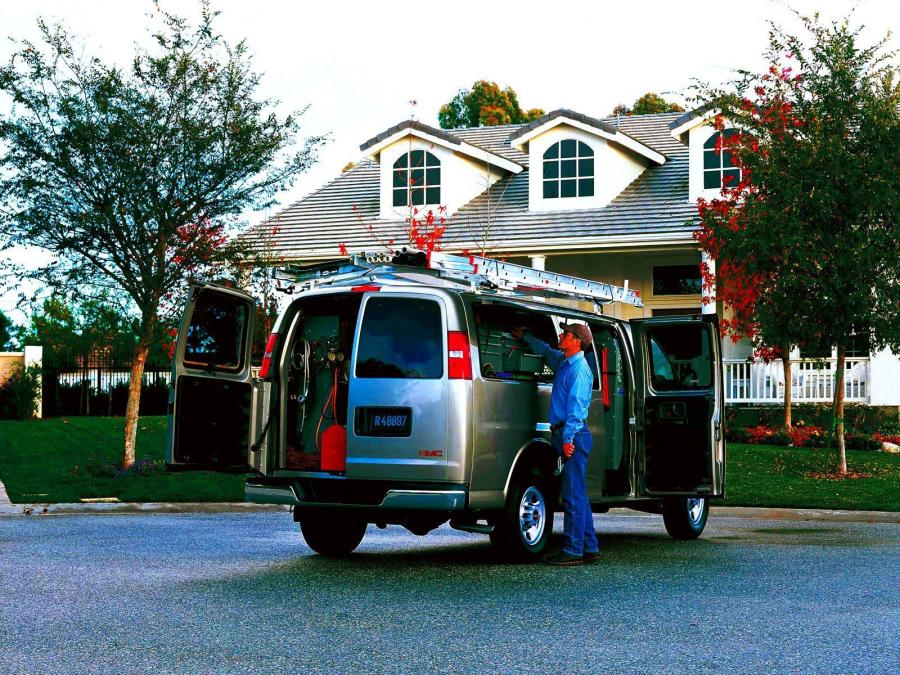  GMC Savana Van 2003 года  (фото 4 из 5)